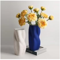 Morandi twisted flower vase with a sense of luxury, interior decoration, creative home model room decoration, vase